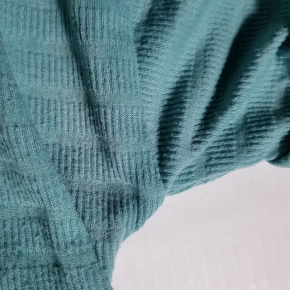 NEW YORK LAUNDRY TEAL BLUE BLOUSE WITH BUTTONS ON SIDES SIZE LARGE - Picture 10 of 11